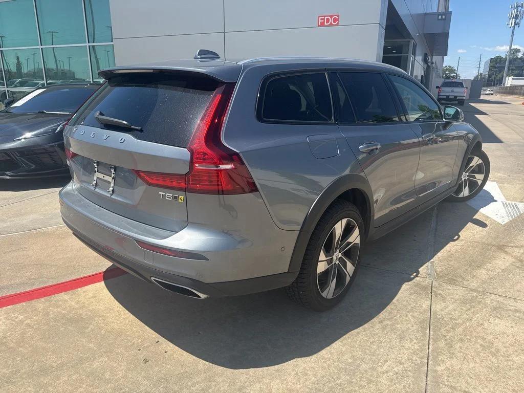 volvo v60 cross country 2020 YV4102WK7L1039169 image volvo v60 cross country 2020 YV4102WK7L1039169 image